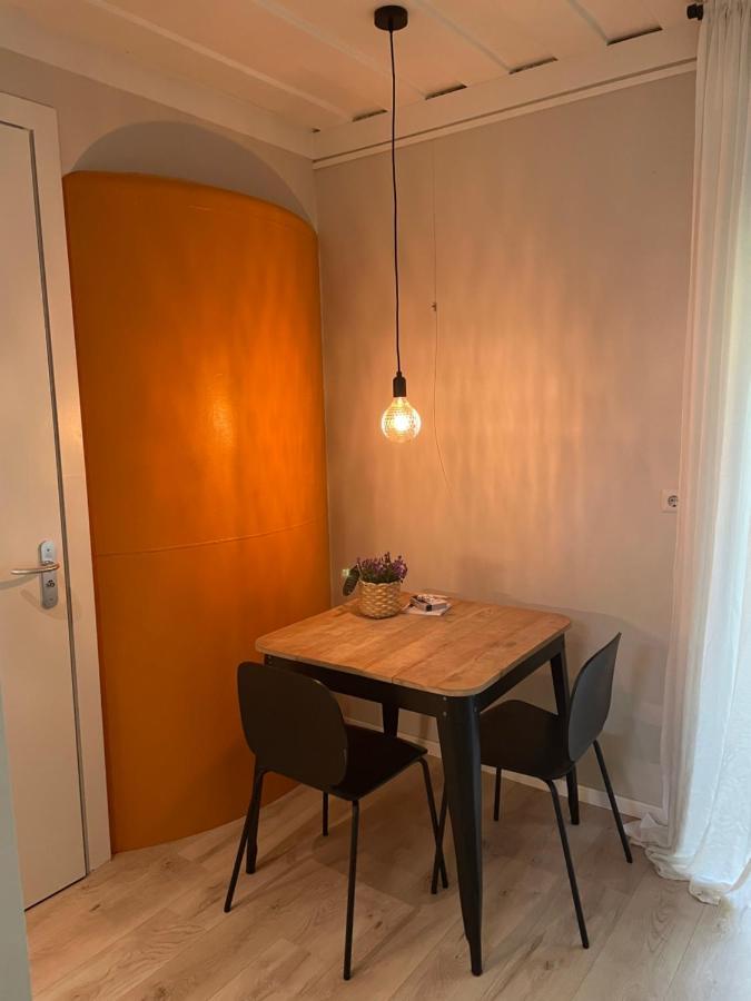 Tiny-House Van Zeecontainers Bij Het Bos Oranjewoud Eksteriør bilde