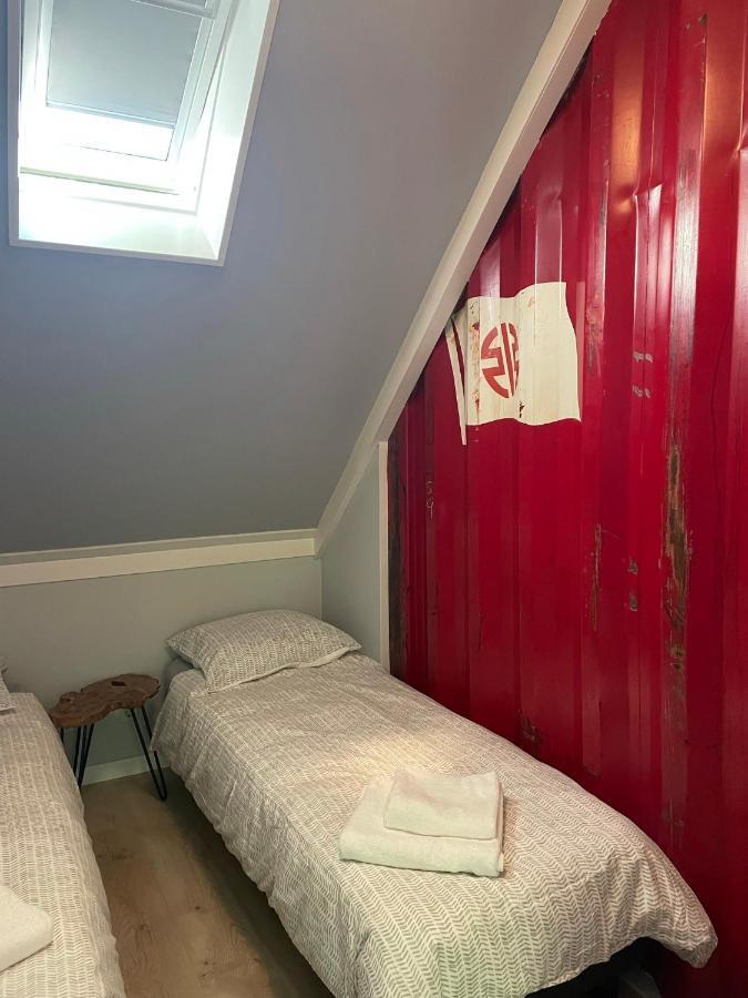 Tiny-House Van Zeecontainers Bij Het Bos Oranjewoud Eksteriør bilde