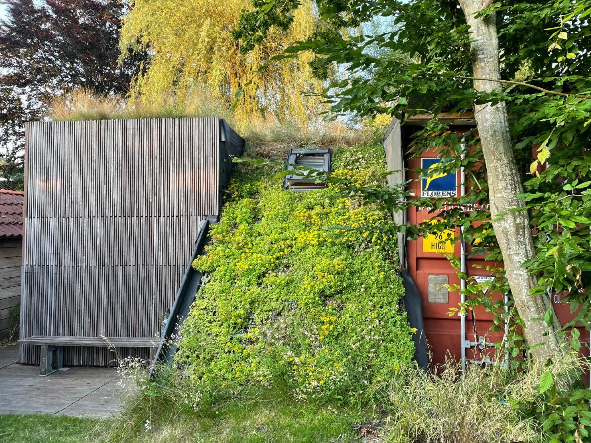 Tiny-House Van Zeecontainers Bij Het Bos Oranjewoud Eksteriør bilde